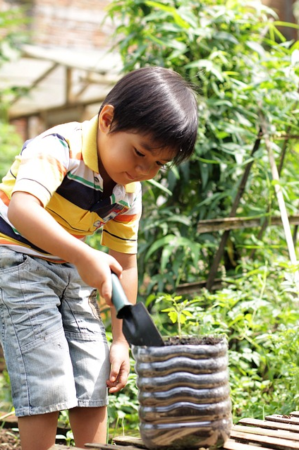 5 Ways to Make Your Garden Ready for Your Kids